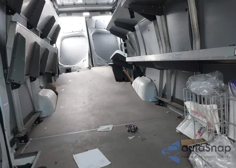 2019 Mercedes-Benz Sprinter 2500 High Roof V6 z USA, uszkodzony, nr VIN WD3PF1CD9KP160898